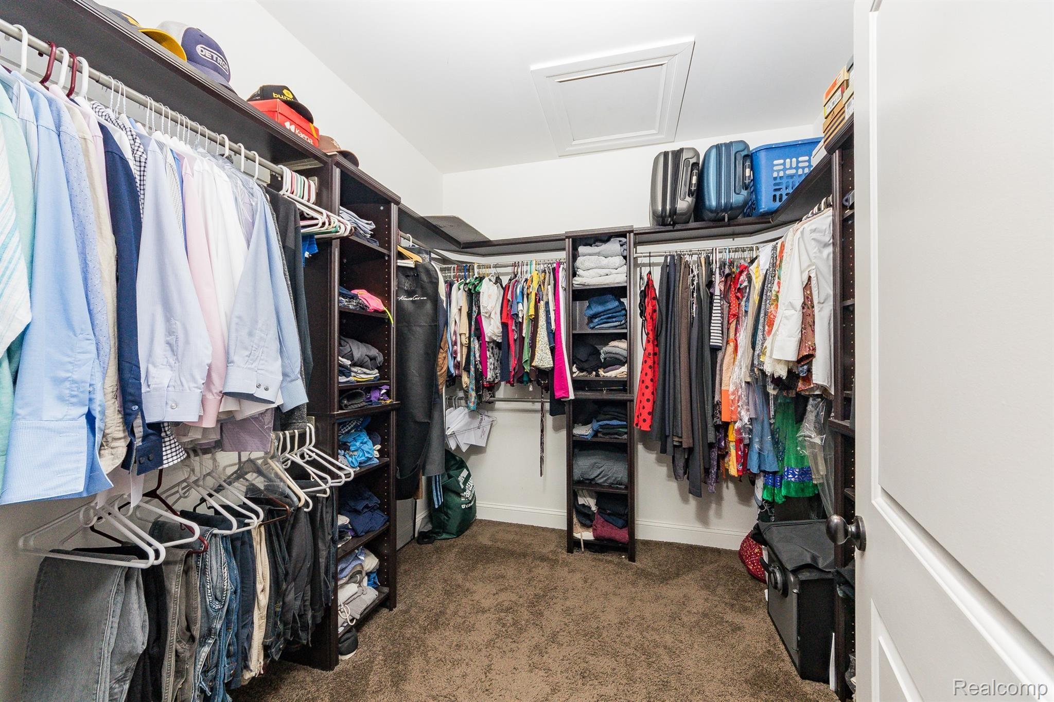1823 Yorkshire Road Birmingham, MI 48009 - Photo 16 of 35 RF042021-129.jpg