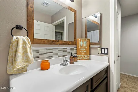 $419,900 | 8025 South 5th Avenue, Phoenix, AZ 85041