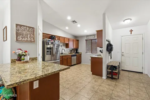 $419,900 | 8025 South 5th Avenue, Phoenix, AZ 85041