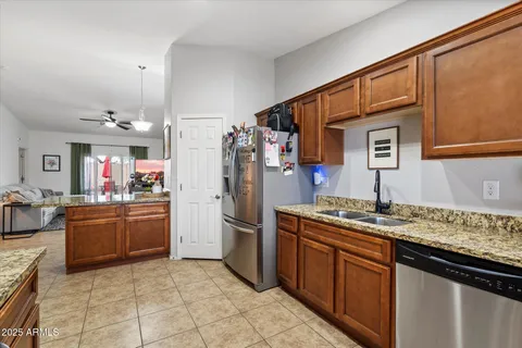 $419,900 | 8025 South 5th Avenue, Phoenix, AZ 85041