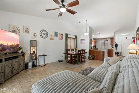 $419,900 | 8025 South 5th Avenue, Phoenix, AZ 85041