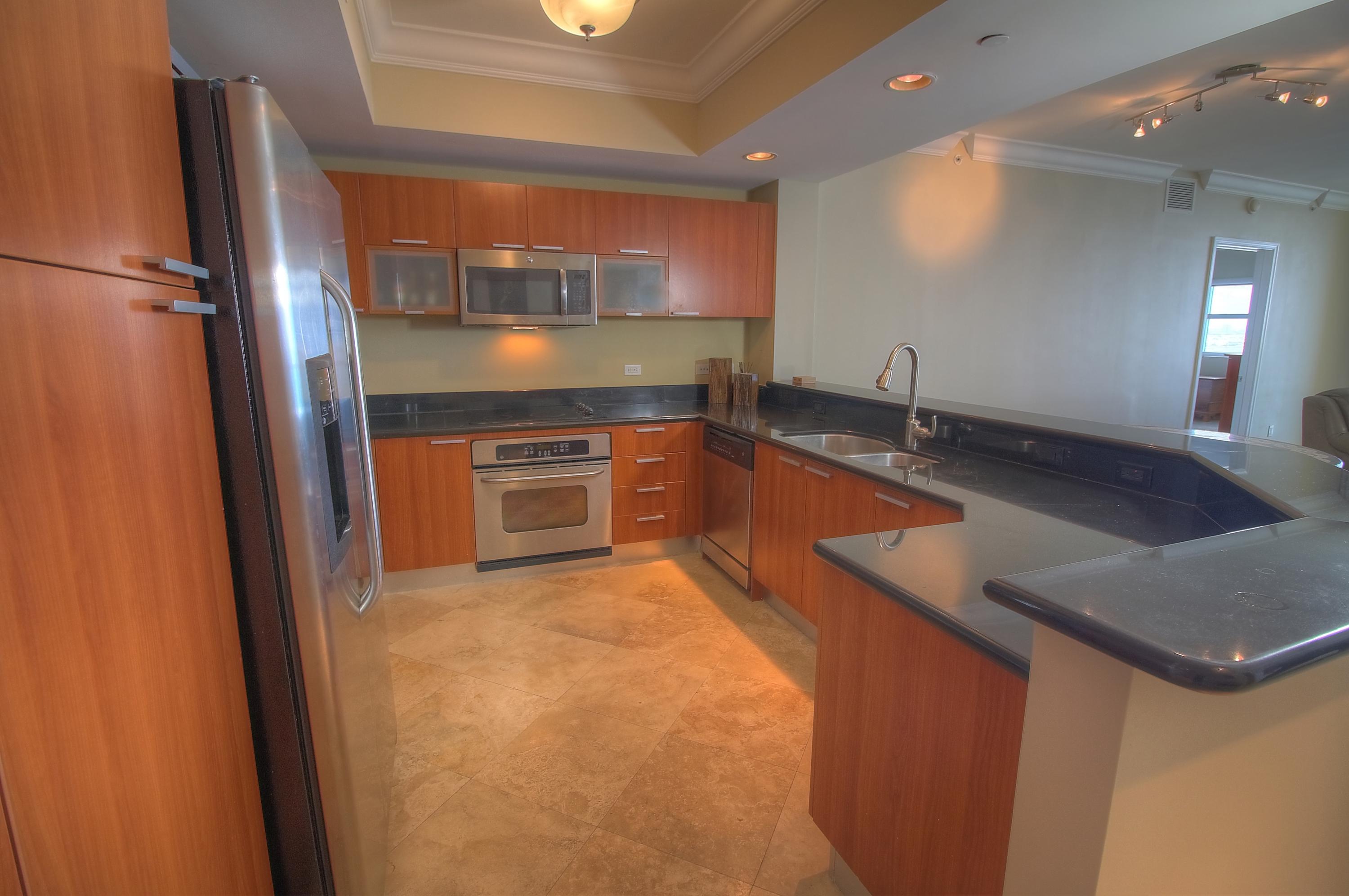 2650 Lake Shore Drive, Unit 1402 Riviera Beach, FL 33404 - Photo 3 of 40 Kitchen 2 MLS