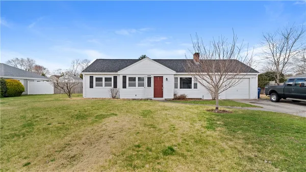 $400,000 | 45 Whippoorwill Road, Warwick, RI 02888