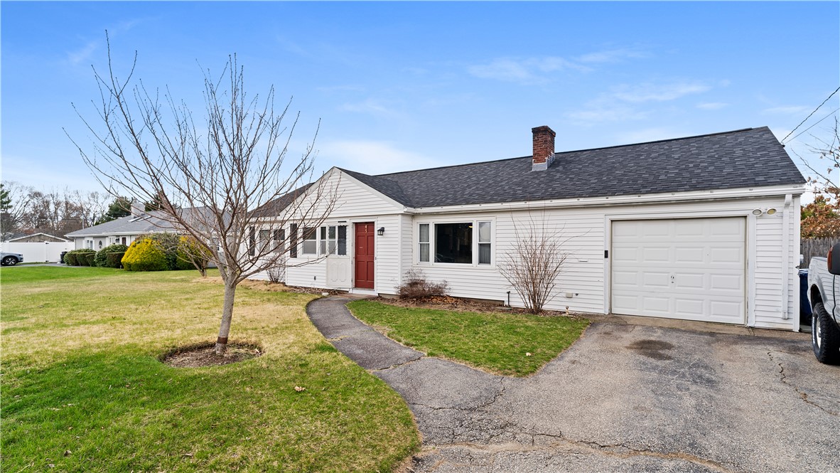 45 Whippoorwill Road Warwick, RI 02888 - Photo 2 of 25