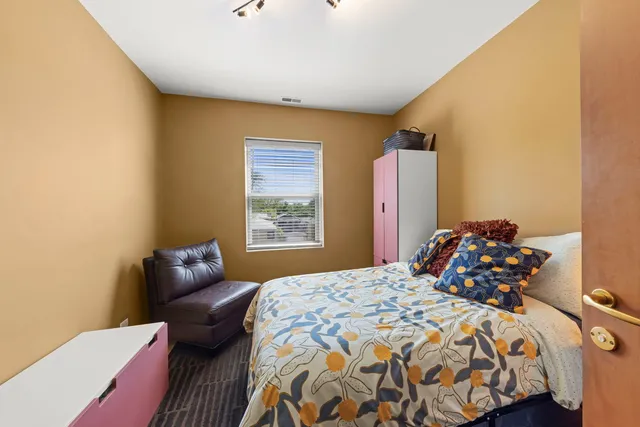 $360,000 | 5054 North Troy Street, Unit 3, Chicago, IL 60625