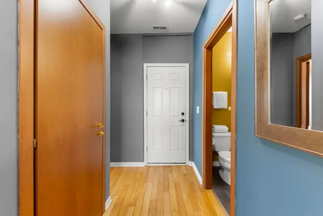 $360,000 | 5054 North Troy Street, Unit 3, Chicago, IL 60625