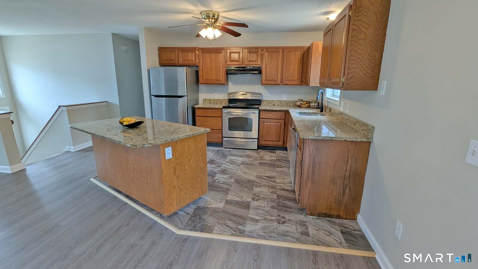 75 Brindlewood Path Colchester, CT 06415 - Photo 8 of 33 Kitchen with breakfast bar