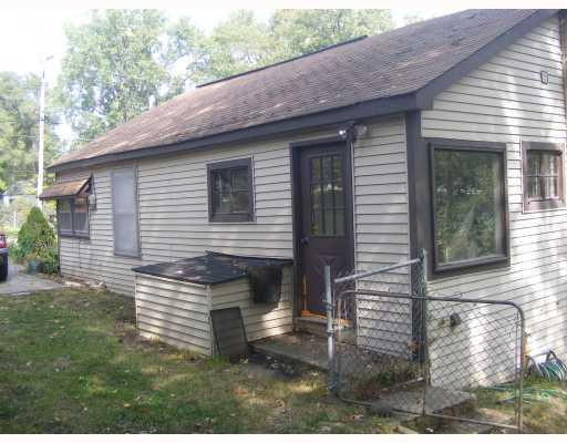 1217 Boulevard Howell, MI 48843 - Photo 2 of 6 Photo 2