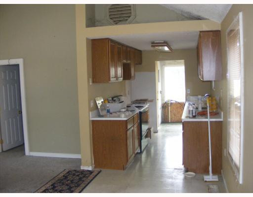 1217 Boulevard Howell, MI 48843 - Photo 4 of 6 Photo 4