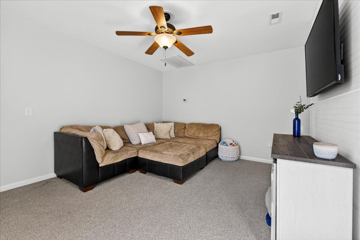 111 Brookhaven Road Summerville, SC 29486 - Photo 19 of 49 24-Maddie Breggia - DSC00932