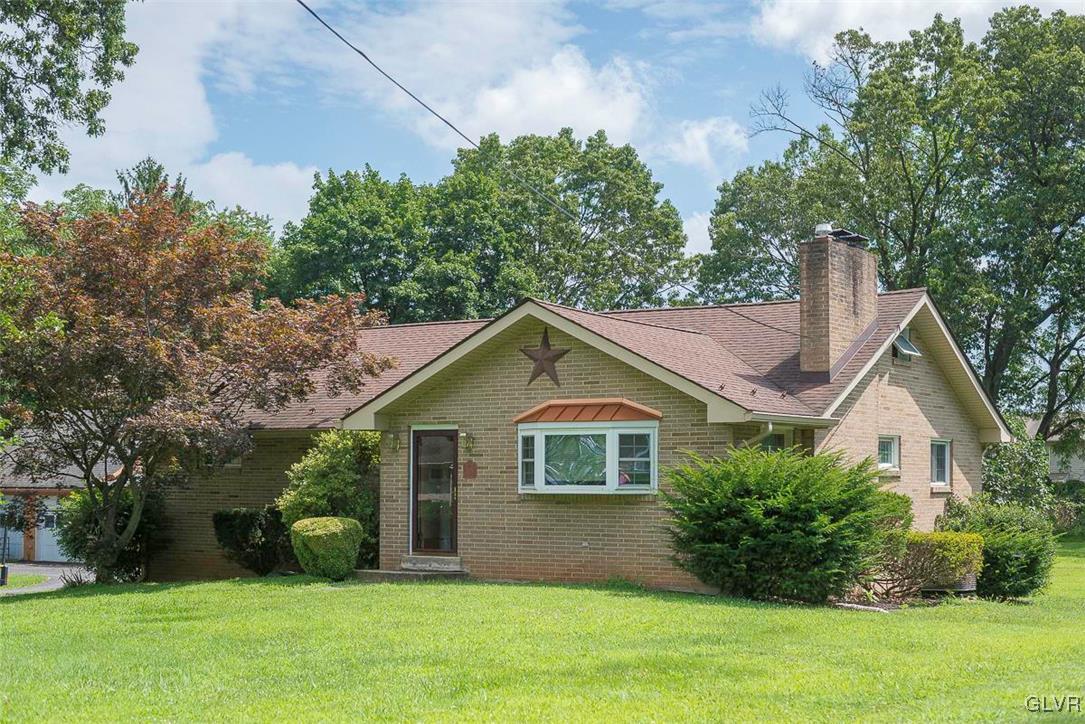3424 Park Road Bethlehem, PA 18020 - Photo 2 of 21 Front & side view of home