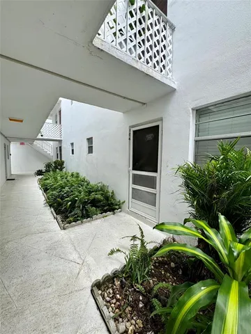 $1,400 | 6507 Winfield Boulevard, Unit 104C, Margate, FL 33063