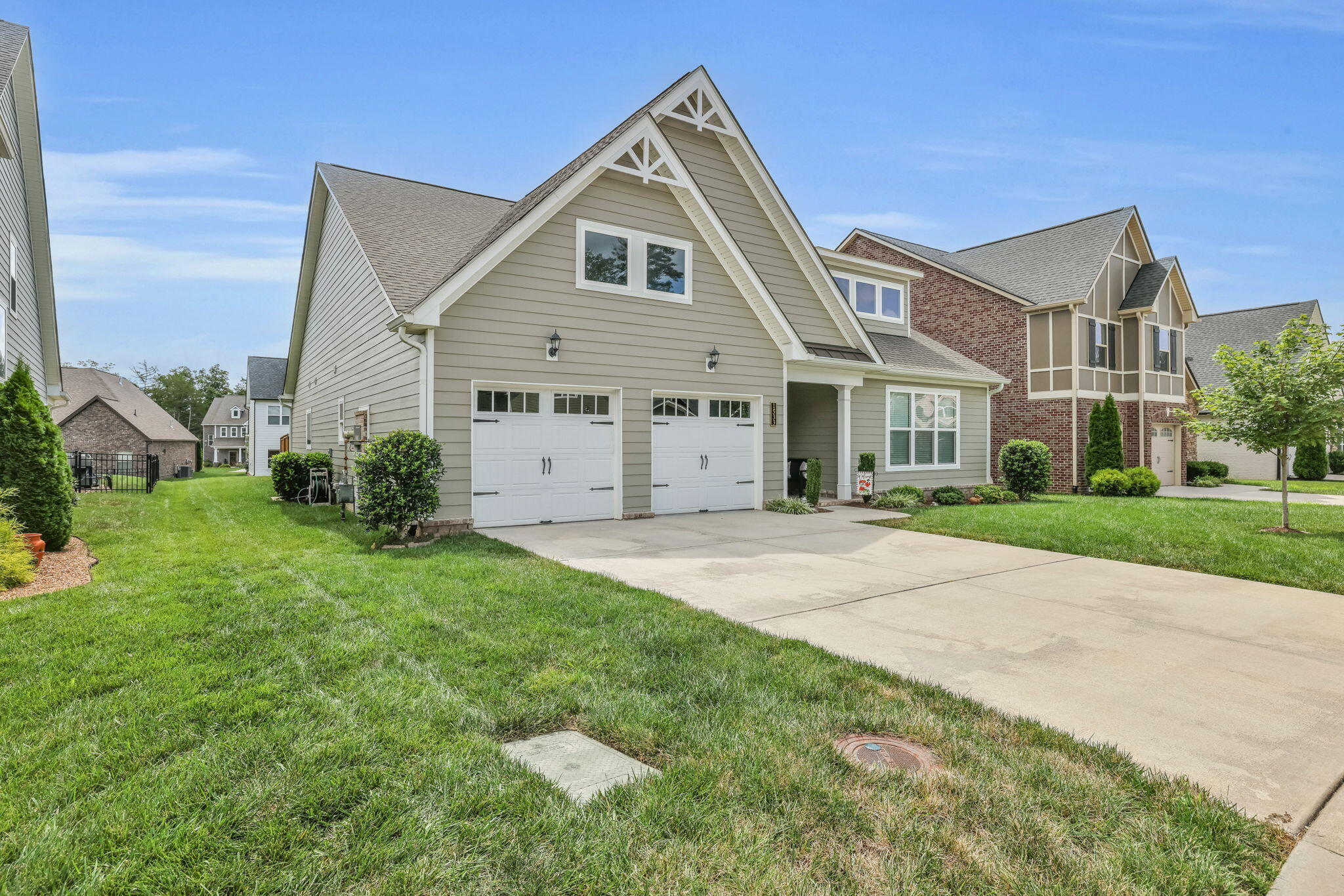 1533 Buttonwood Loop Chattanooga, TN 37421 - Photo 2 of 32 2-web-or-mls-1533-buttonwood-lp