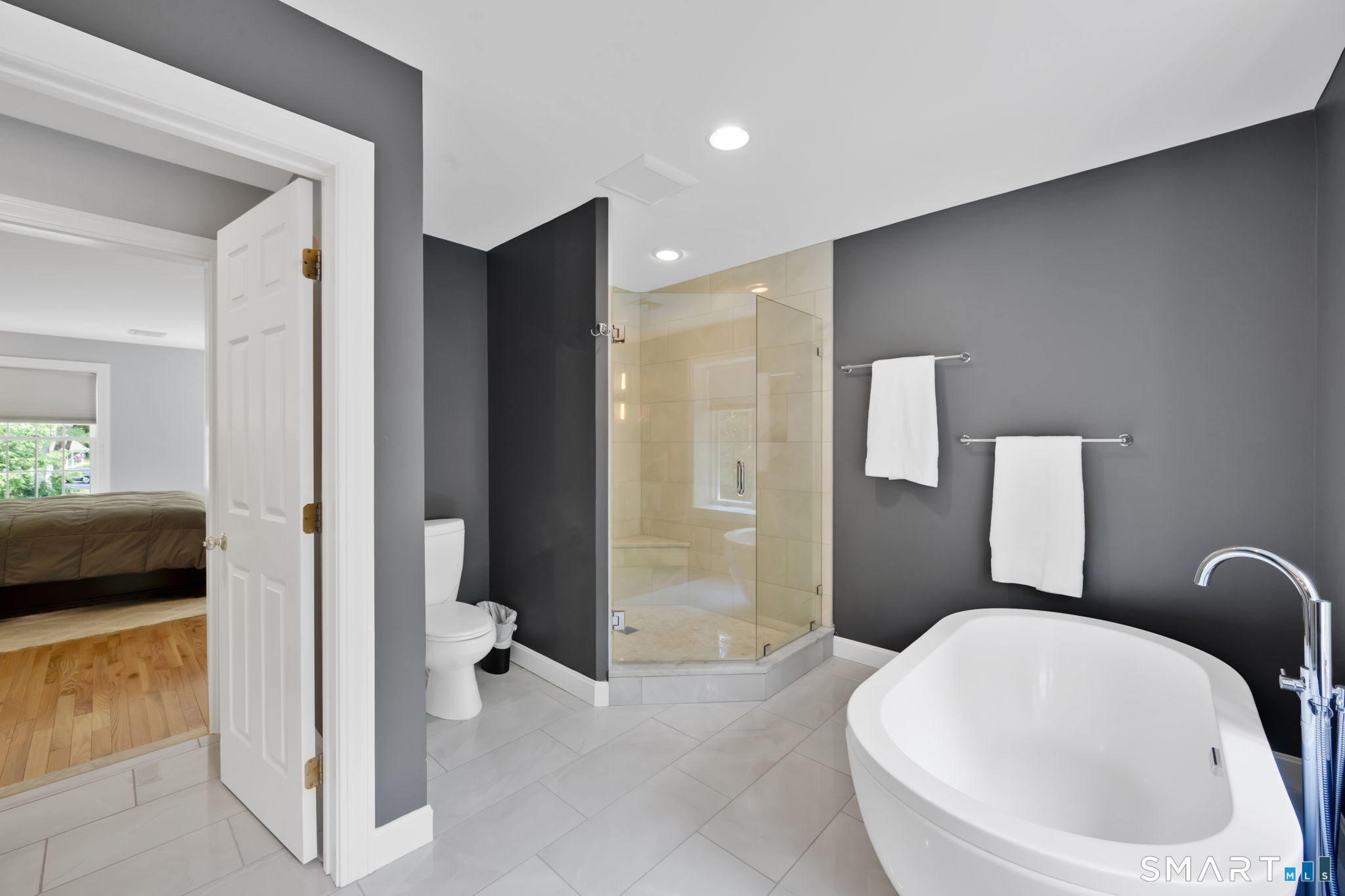 11 Whitman Pond Road Simsbury, CT 06070 - Photo 27 of 40