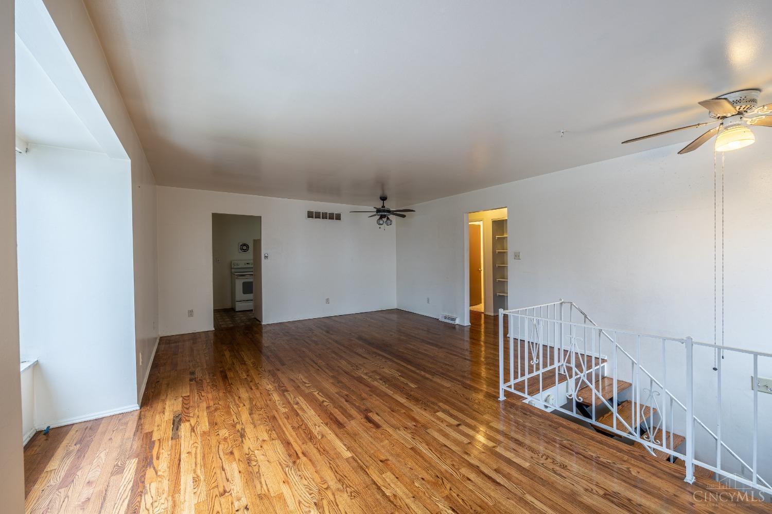 6020 Ridgeacres Drive, Unit A Cincinnati, OH 45237 - Photo 5 of 23