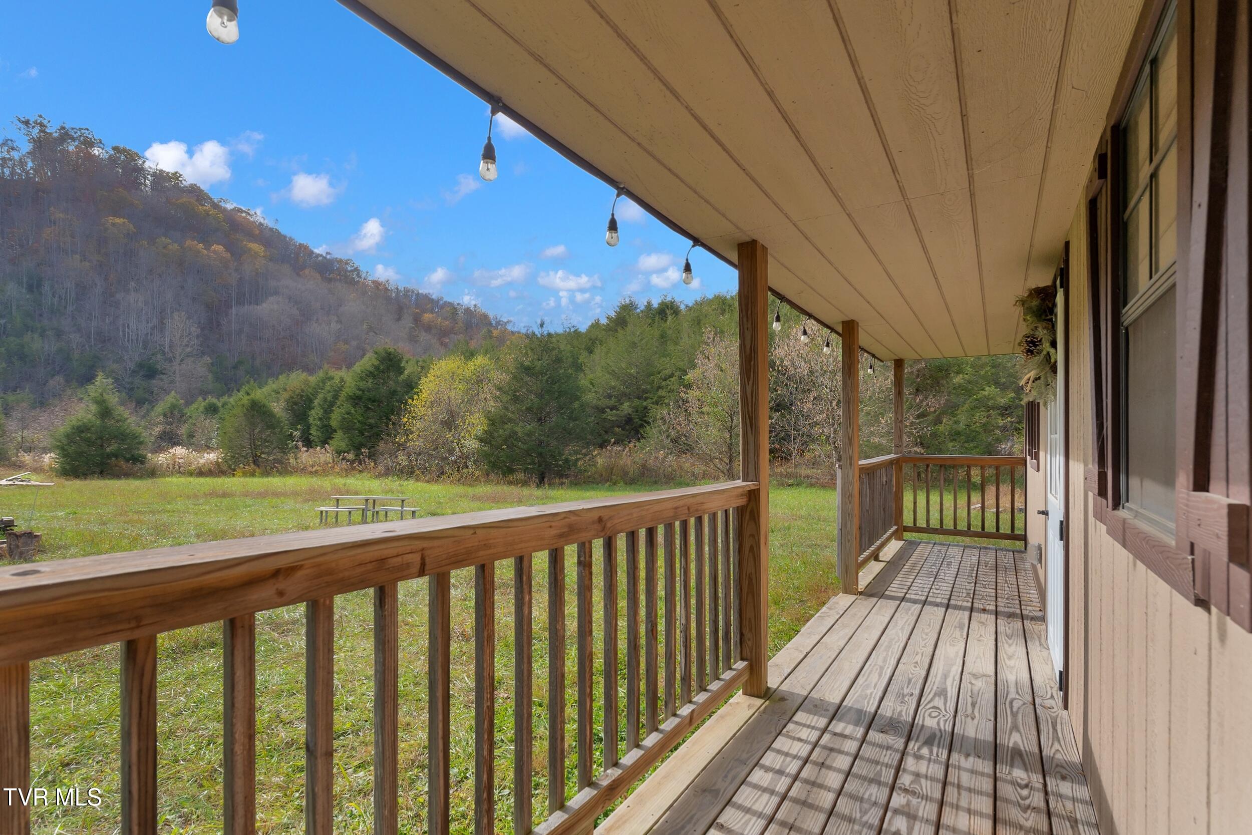 8272 Anglers Way Road Duffield, VA 24244 - Photo 11 of 27 5_arw04944