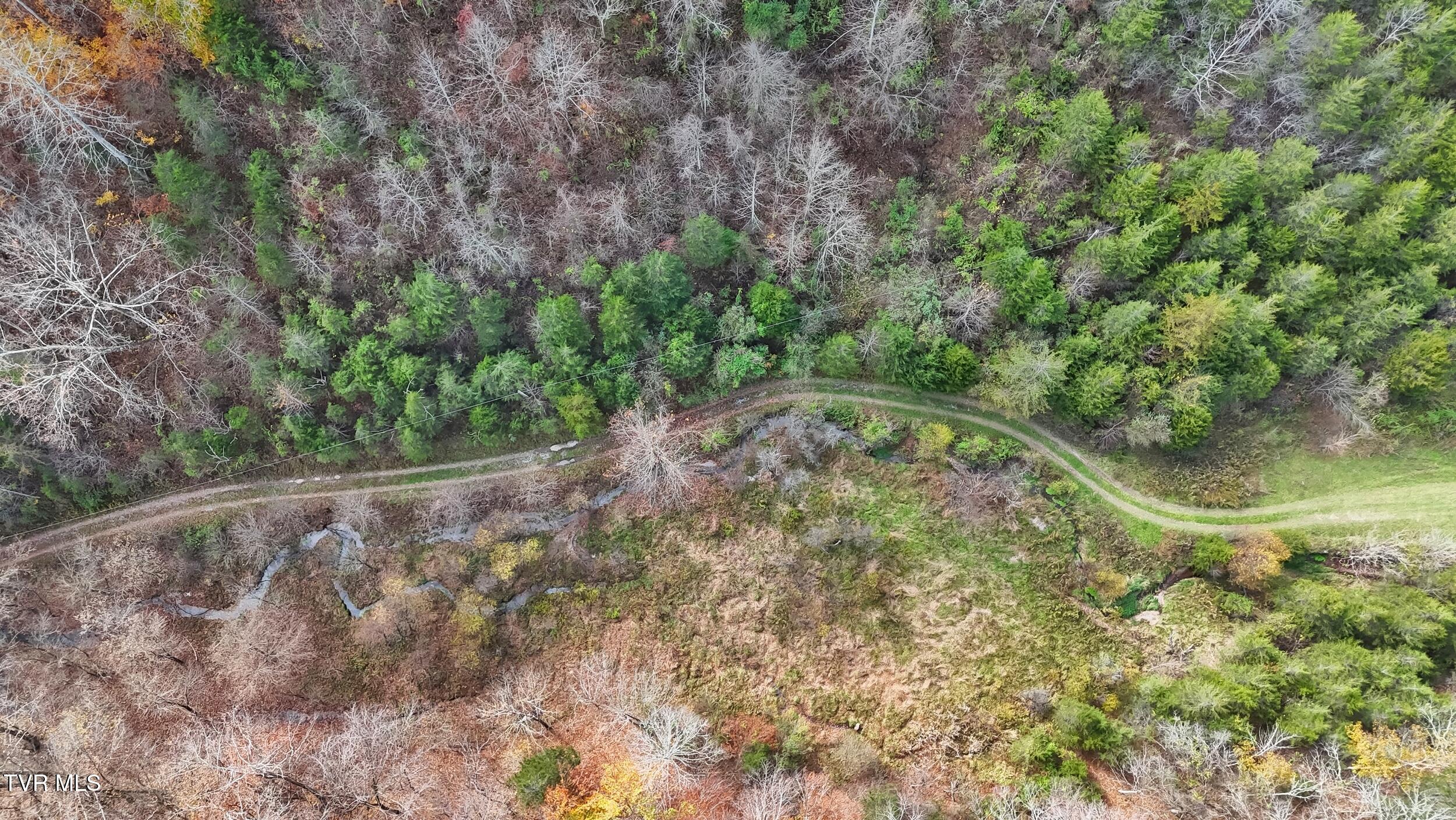 8272 Anglers Way Road Duffield, VA 24244 - Photo 22 of 27 27_dji_20241105133905_0171_d
