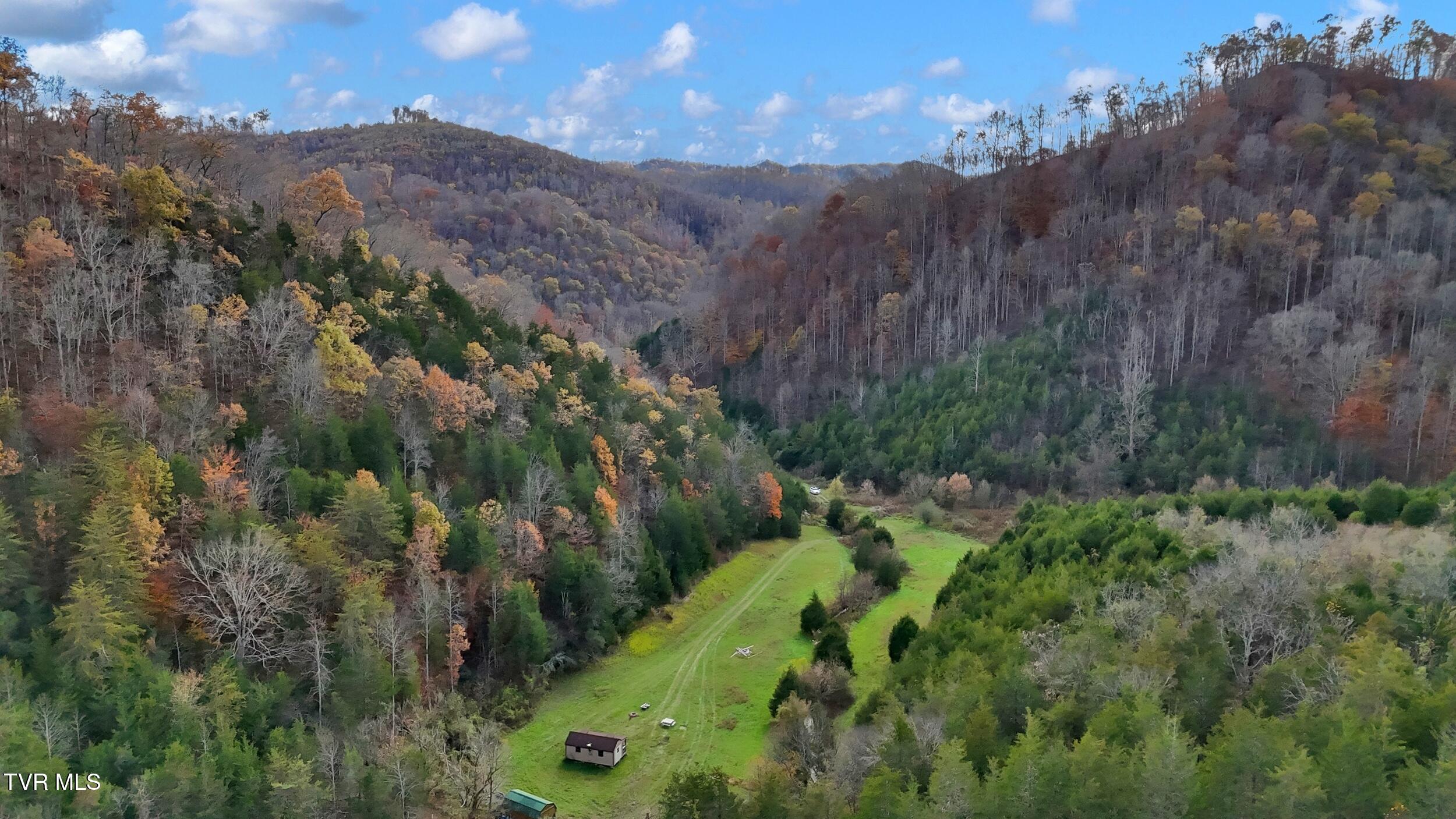 8272 Anglers Way Road Duffield, VA 24244 - Photo 3 of 27 23_dji_20241105133401_0153_d