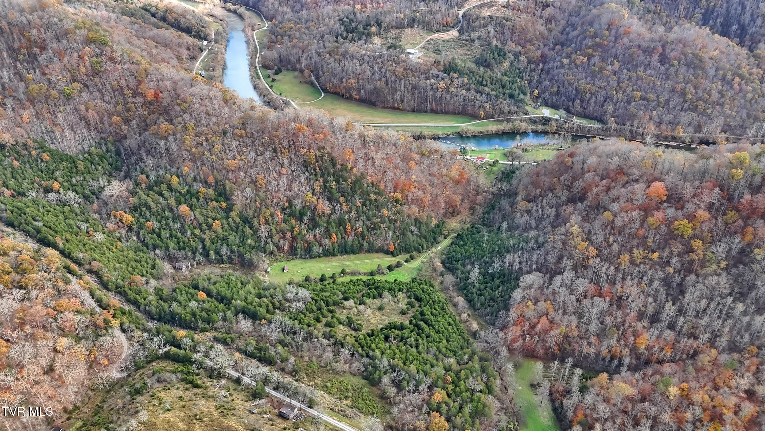 8272 Anglers Way Road Duffield, VA 24244 - Photo 9 of 27 18_dji_20241105132950_0143_d