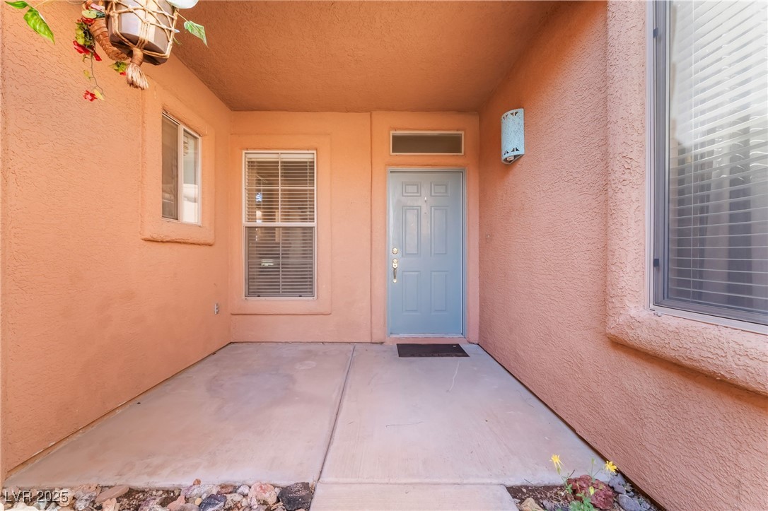 940 Rifle Drive Henderson, NV 89002 - Photo 3 of 13 Gallery Image 3
