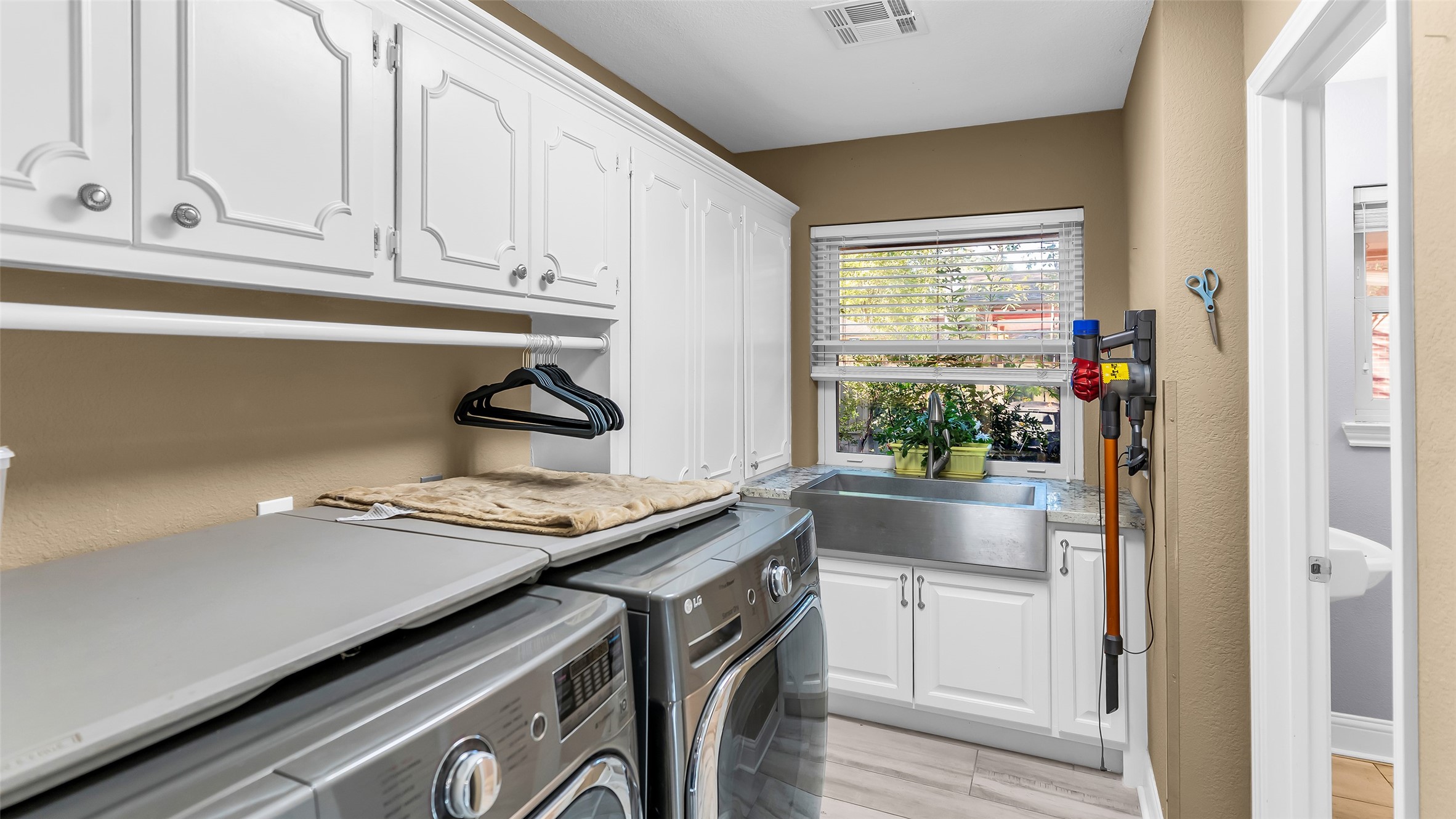 638 Andover Street Spring, TX 77373 - Photo 13 of 44