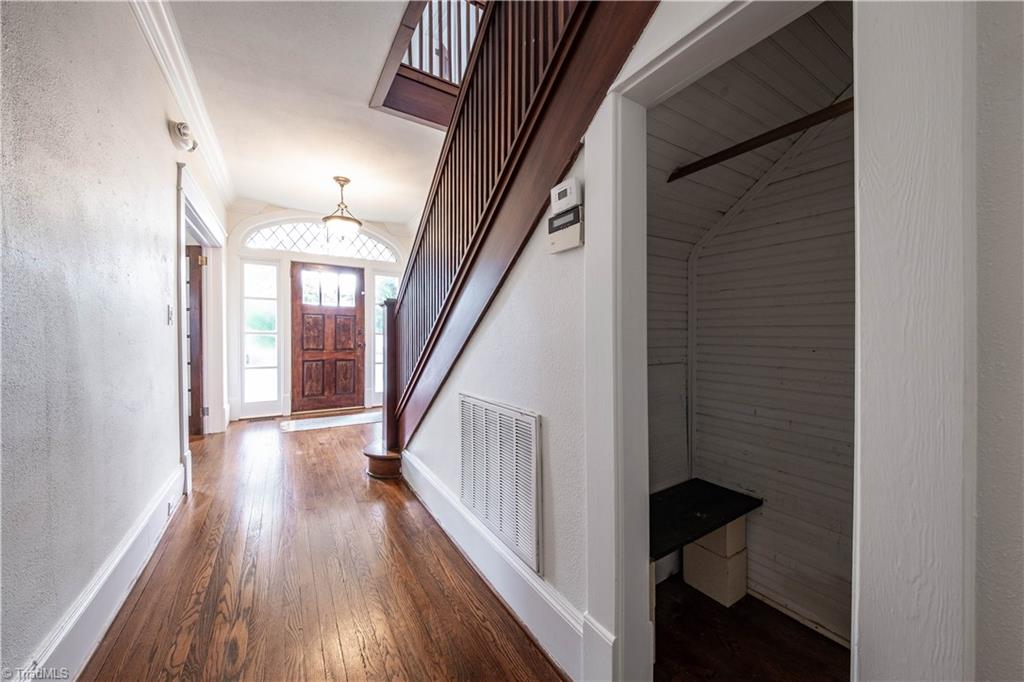 226 West Main Street Elkin, NC 28621 - Photo 12 of 24