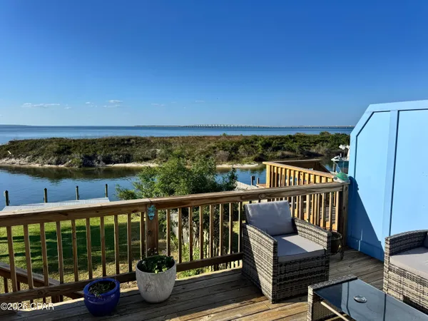 $549,000 | 3212 Quiet Water Lane, Gulf Breeze, FL 32563