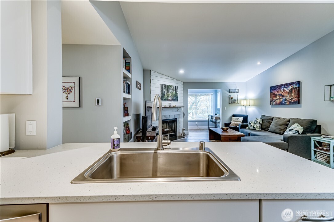 975 Aberdeen Avenue Northeast, Unit G302 Renton, WA 98056 - Photo 7 of 22