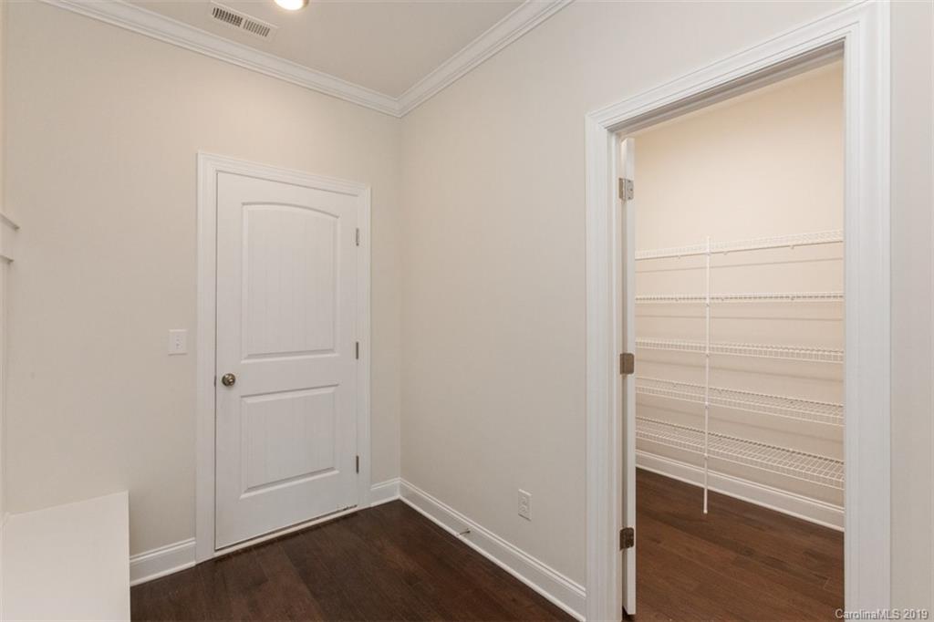 7025 Buckland Road Charlotte, NC 28278 - Photo 18 of 35 Gallery Image 18