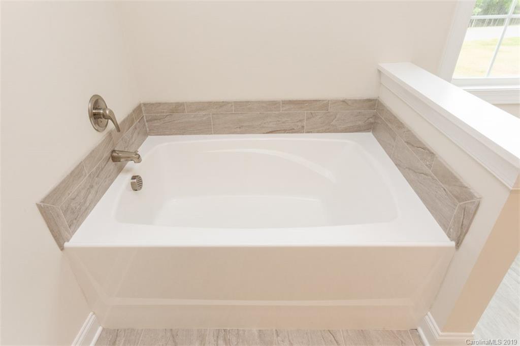7025 Buckland Road Charlotte, NC 28278 - Photo 30 of 35 Gallery Image 30