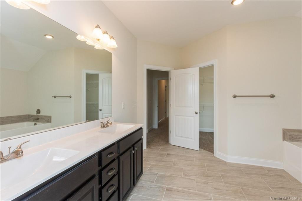 7025 Buckland Road Charlotte, NC 28278 - Photo 31 of 35 Gallery Image 31