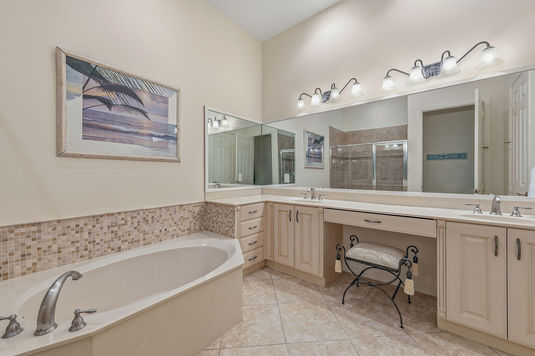 9271 Museo Circle, Unit 203 Naples, FL 34114 - Photo 16 of 49 225082137h