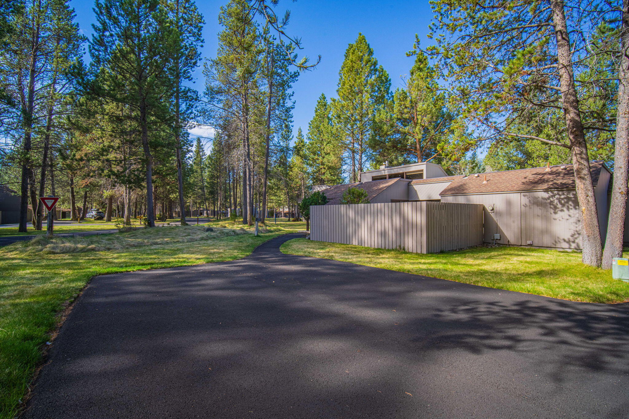 57258 Island Road, Unit 58 Sunriver, OR 97707 - Photo 2 of 30 1-web-or-mls-58 Meadow House-1