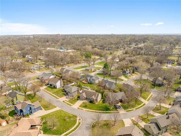 $535,000 | 7623 Slater Street, Overland Park, KS 66204