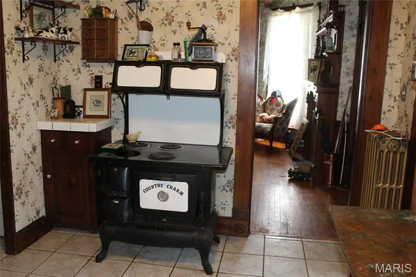 $225,000 | 877 East Airline Drive, East Alton, IL 62024