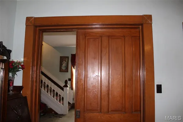 $225,000 | 877 East Airline Drive, East Alton, IL 62024