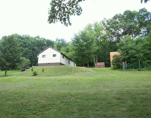 160 Sutherland Road Jeannette, PA 15644 - Photo 1 of 8 Exterior Front.