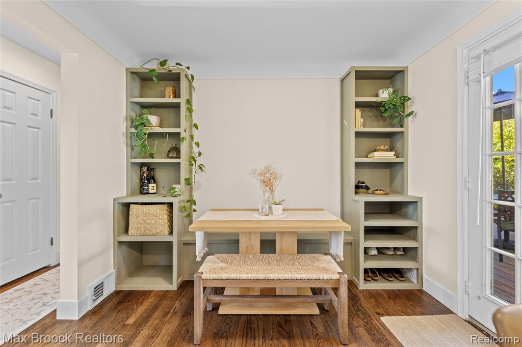 2826 Bembridge Road Royal Oak, MI 48073 - Photo 8 of 24 Gallery Image 8