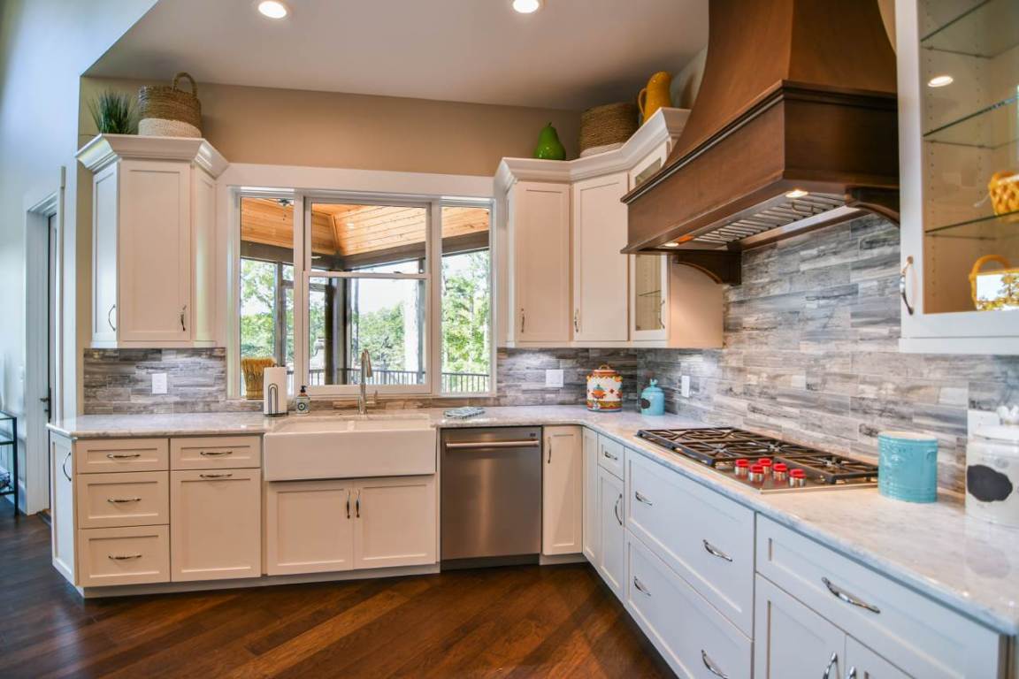 746 Navigator's Point Seneca, SC 29672 - Photo 13 of 36 Gallery Image 13