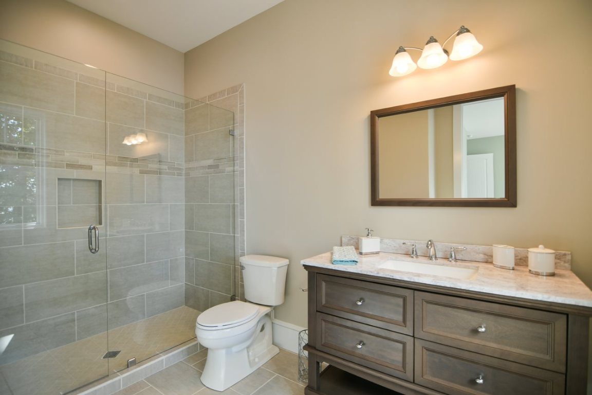 746 Navigator's Point Seneca, SC 29672 - Photo 32 of 36 Gallery Image 32