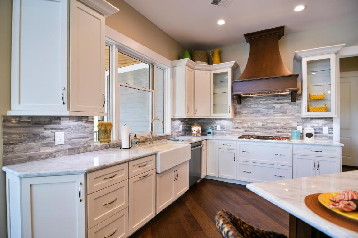 746 Navigator's Point Seneca, SC 29672 - Photo 10 of 36 Gallery Image 10