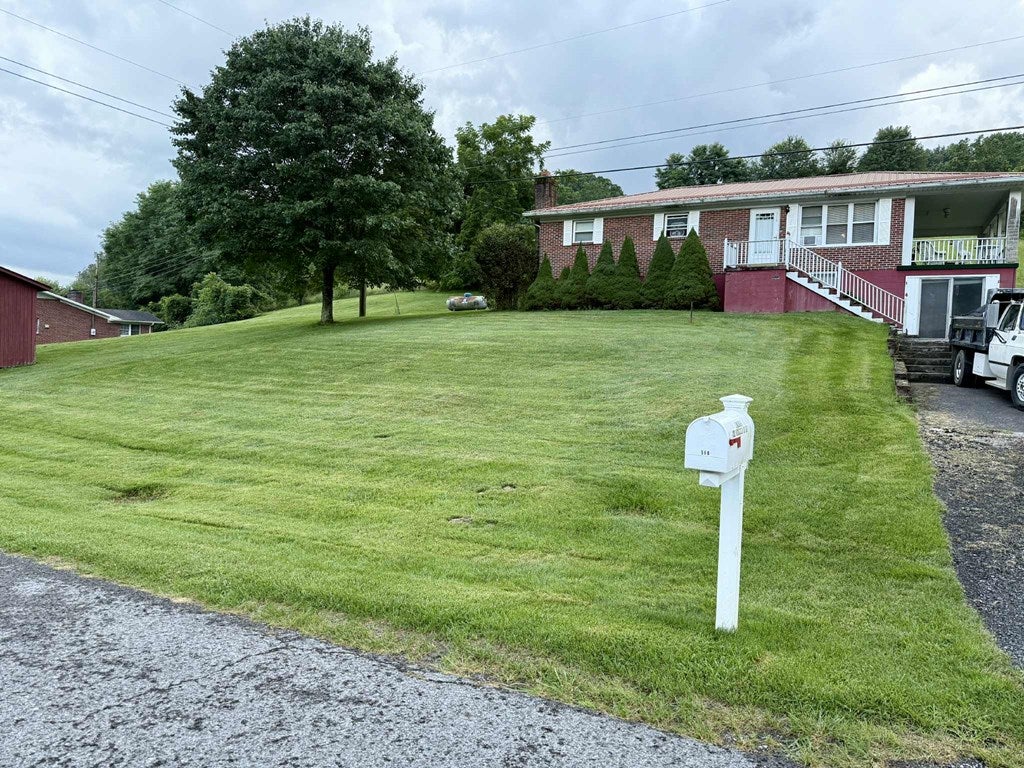 568 Shannons Branch Road Cedar Bluff, VA 24609 - Photo 4 of 30 Gallery Image 4