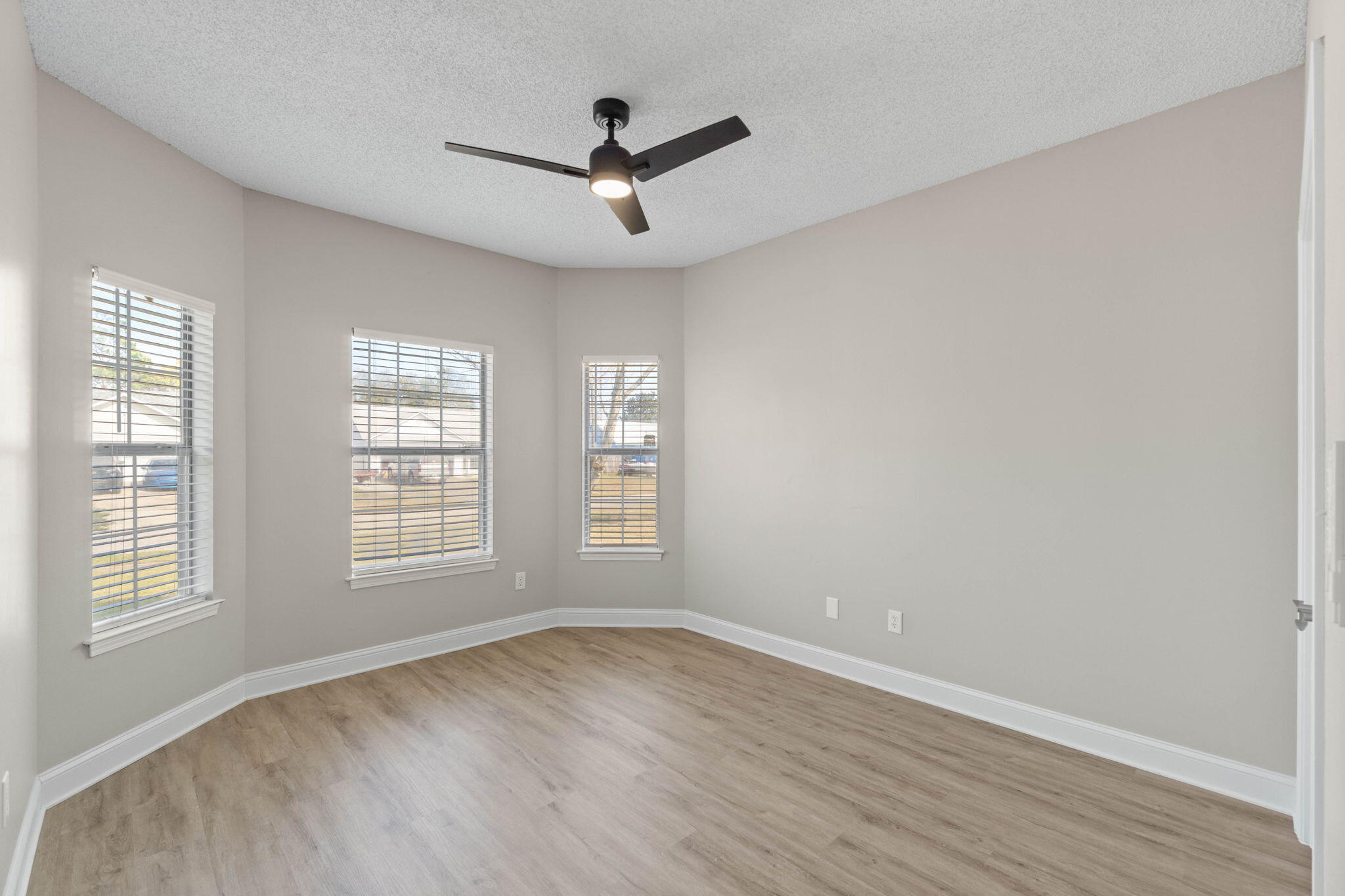 2253 Fulva Drive Navarre, FL 32566 - Photo 16 of 24
