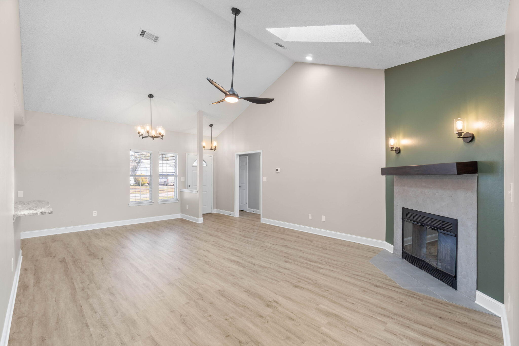 2253 Fulva Drive Navarre, FL 32566 - Photo 4 of 24