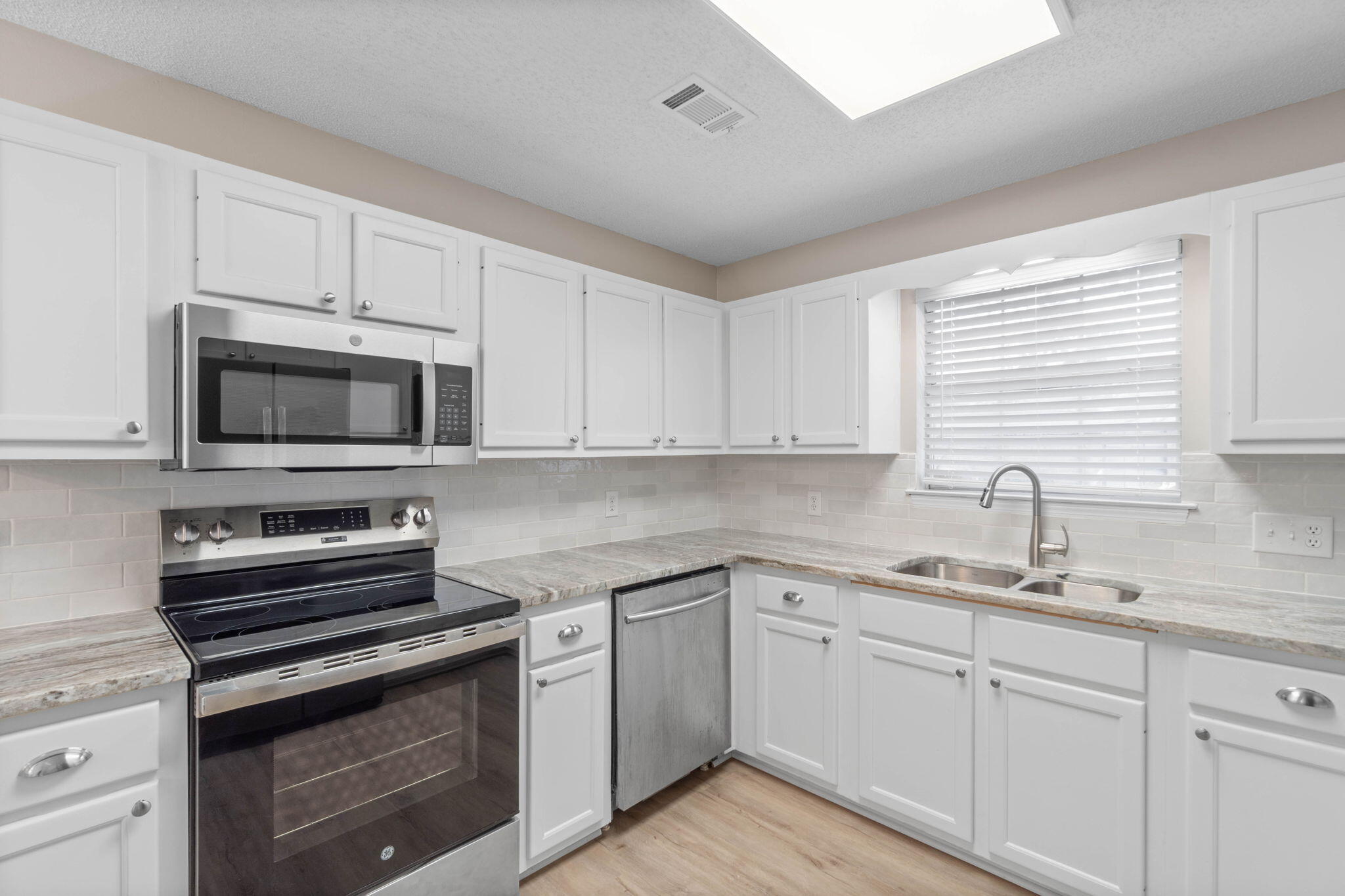 2253 Fulva Drive Navarre, FL 32566 - Photo 6 of 24