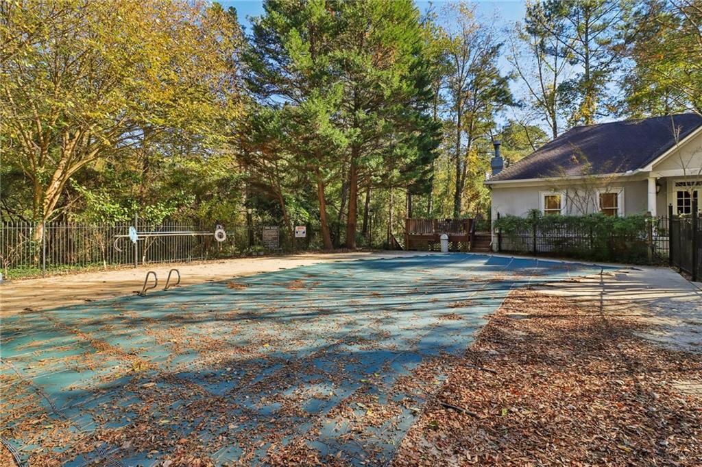 3071 Lenox Road Northeast, Unit 8 Atlanta, GA 30324 - Photo 48 of 50 a view of a house with a yard