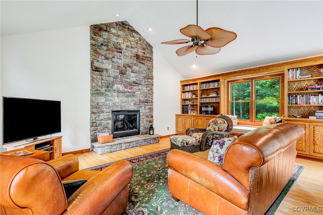 11384 Georgetown Road Mechanicsville, VA 23116 - Photo 11 of 49 HUGE family room, stone fireplace, built-ins and w