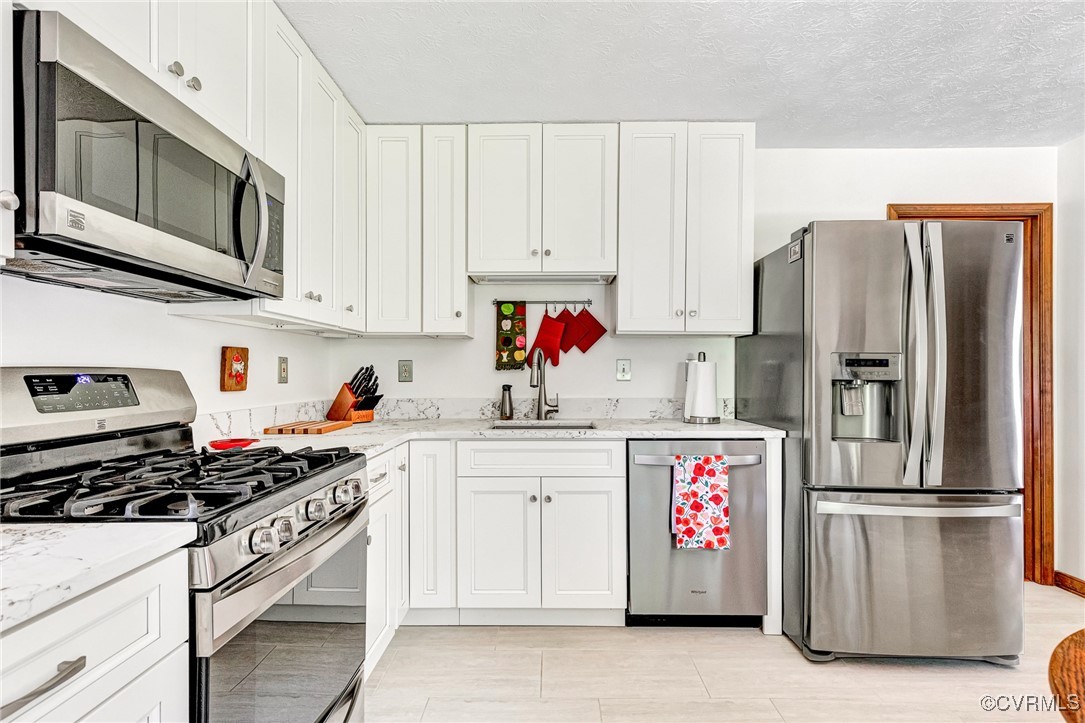 11384 Georgetown Road Mechanicsville, VA 23116 - Photo 19 of 49 New dishwasher. Kenmore Elite stainless appliance
