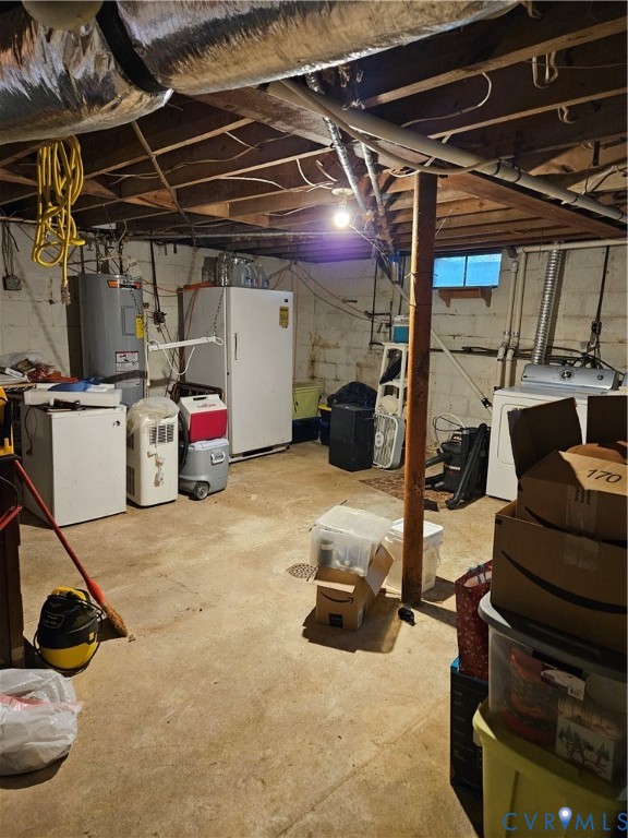 12262 Welling Hall Road Doswell, VA 23047 - Photo 24 of 42 a storage room with lot of items