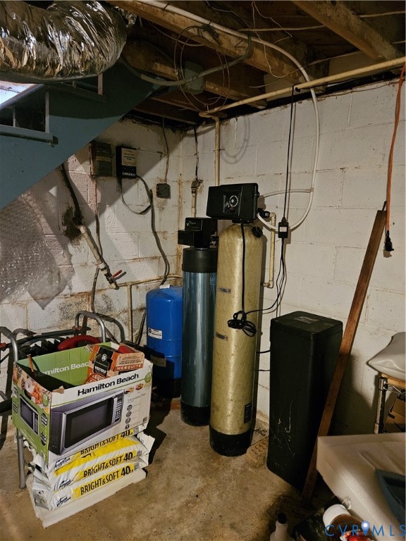12262 Welling Hall Road Doswell, VA 23047 - Photo 25 of 42 a utility room with dryer and washer